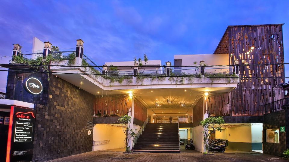 โรงแรมดิอาเลีย เซอมินยัค