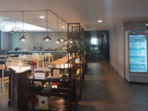 The First Hotel 昌原市のホテル