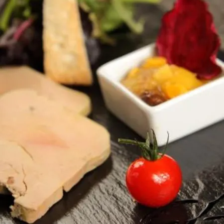 Logis Hôtels - le Belvédère - Hôtel 2 étoiles et Restaurant