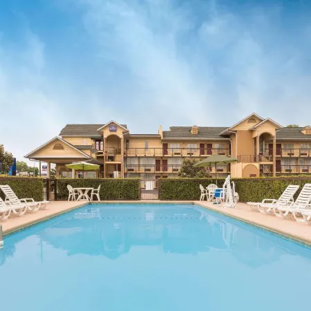 Baymont by Wyndham Sevierville Pigeon Forge