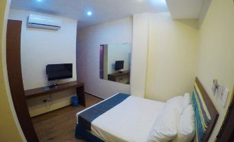 Golden Gate Suites
