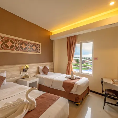 Red Chilies Hotel