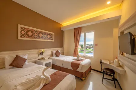 Red Chilies Hotel Отели рядом с достопримечательностью «Balekambang Park»