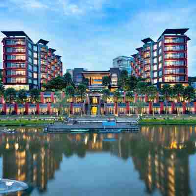 アストン セントゥール レイク リゾート & カンファレンス センター Hotel Exterior