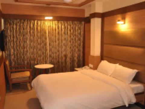 Hotel SMS Grand Inn Hotels in Vellore