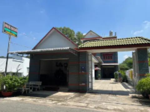 Hong Trang Homestay (Thu Dau Mot)