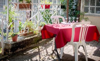 Logis Hotels - la Table d'Antan - Hôtel 2 étoiles et Restaurant