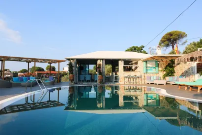 斯基亞索斯阿爾真託酒店