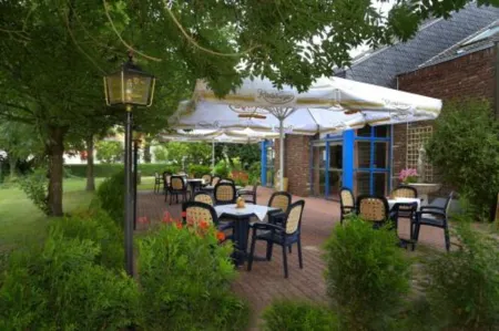 Hotel Brandenburger Hof Отели в г. Гузов-Платков