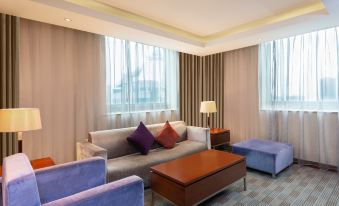 Holiday Inn Shanghai Pudong