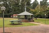 Federation Gardens & Possums Hideaway Hotels in Blackheath