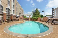 Hampton Inn & Suites Montgomery-EastChase - Bãi đậu xe