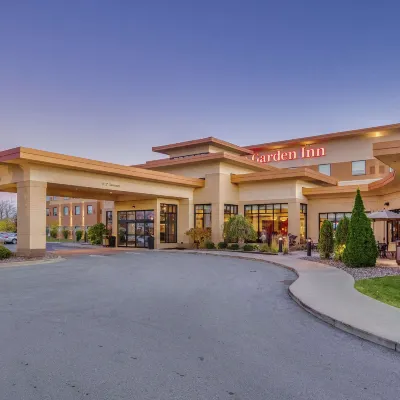 Hilton Garden Inn Milwaukee Airport Hotels near Milwaukee Airport-Trains