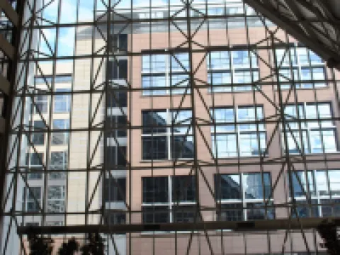 DoubleTree by Hilton St Paul Downtown Hotels near Science Museum of Minnesota