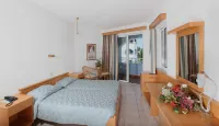 Continental Palace - Pet friendly