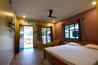Villa de Hollong Hotels in Uttar Barajhar Forest