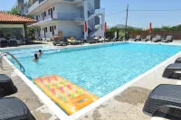 Maritime Hotels in Kremasti