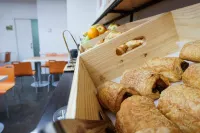 Ibis Budget Girona Costa Brava - Aamiainen
