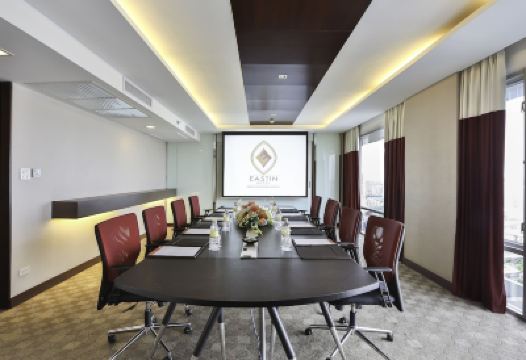 会議室 イースティン ホテル マッカサン バンコクの写真