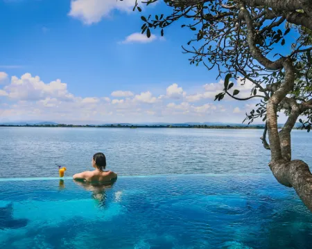 EKHO Lake House Hotels in Polonnaruwa