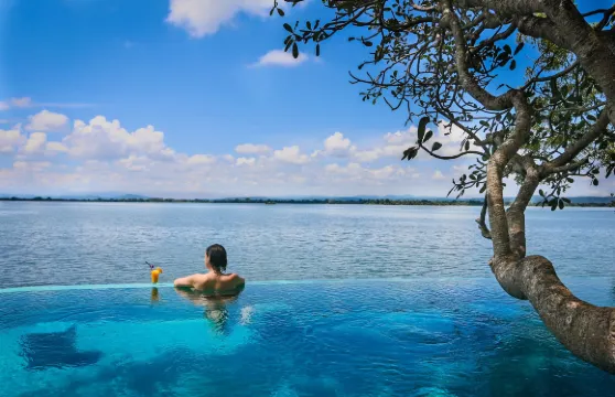 回聲·雲影湖居