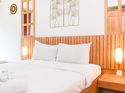 High Floor Studio Grand Kamala Lagoon Apartment Near Mall by Travelio