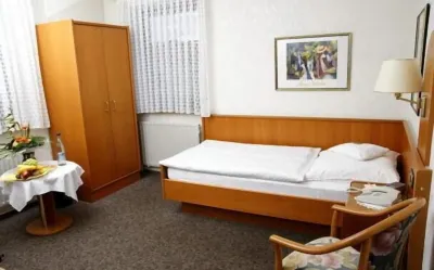 Hotel Restaurant Pempel فنادق في Spangenberg