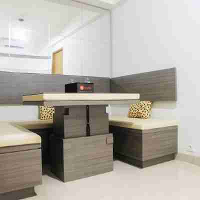 1Br with Working Space the Oasis Apartment Cikarang by Travelio Others