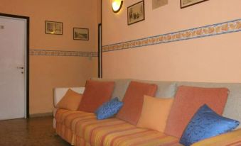 Airport Pisa Rooms - Housity