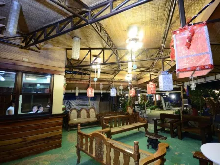 Dumaluan Beach - Marilou Resort Отели рядом с достопримечательностью «Либаонг Уайт Бич»