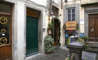 Rustic, Cozy and Quaint 1 Bedroom Apartment in the Heart of Cortona