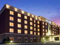 DoubleTree by Hilton Hotel Raleigh - Cary