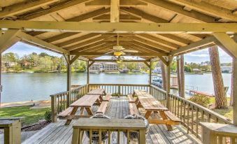 Long Island Lake Resort - Housity