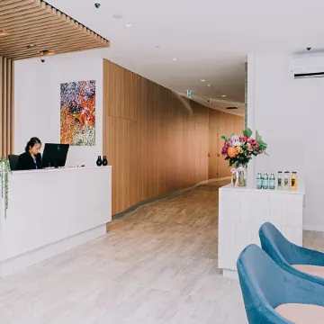 Toms Court Hotel Отели рядом с достопримечательностью «Площадь Виктория»