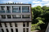 Aparthotel Inspire Miodova Residence カジミエシュ周辺のホテル