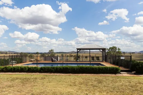 Owl Head Lodge Hotels in Gulgong