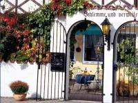 Gutshof Hotel Arosa Hotels in Ochtendung