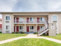 Super 8 by Wyndham Indianapolis/NE/Castleton Area Hotel di Indianapolis
