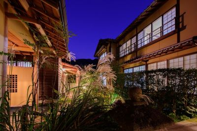 施設外観 由布院温泉 和風旅館 津江の庄の写真