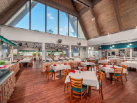 マウイ ビーチ ホテル カフルイのホテル