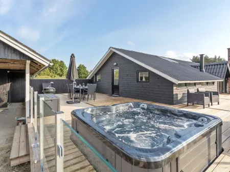 "Ellenora" - 1km from the Sea