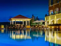 Dolce by Wyndham CampoReal Lisboa - Pools