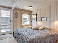 "Bente" - 800m from the Sea