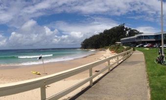 Beach House Mollymook