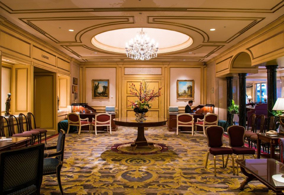 리가 로얄 호텔 도쿄의 내부 정원