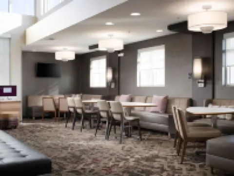 เรสซิเดนซ์อินน์ บายแมริออท เท็กซาร์แคนา โรงแรมในเท็กซาร์คานา