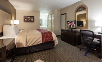Red Roof Inn & Suites DeKalb