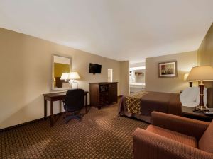 Rodeway Inn & Suites