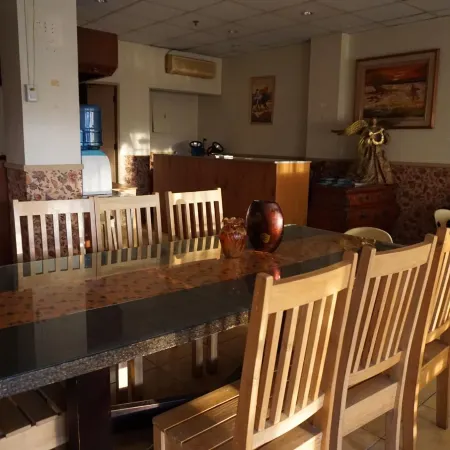 Lylie Hotel