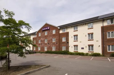 Newport Wales (M4, J24) Hotels in 